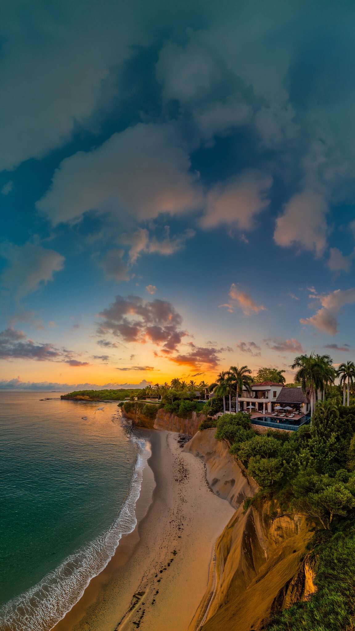 Casa Tres Reinas — oceanfront villa in Punta de Mita, Mexico